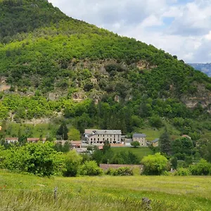hotel-des-gorges-au-viaduc.midi-pyreneeshotels.com/